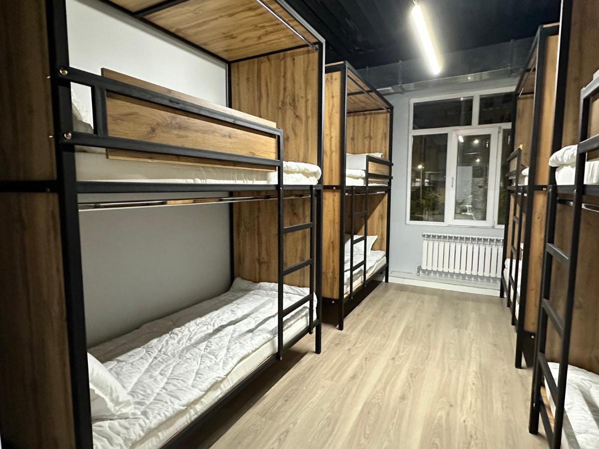 Hostel O2 Almaty Eksteriør bilde